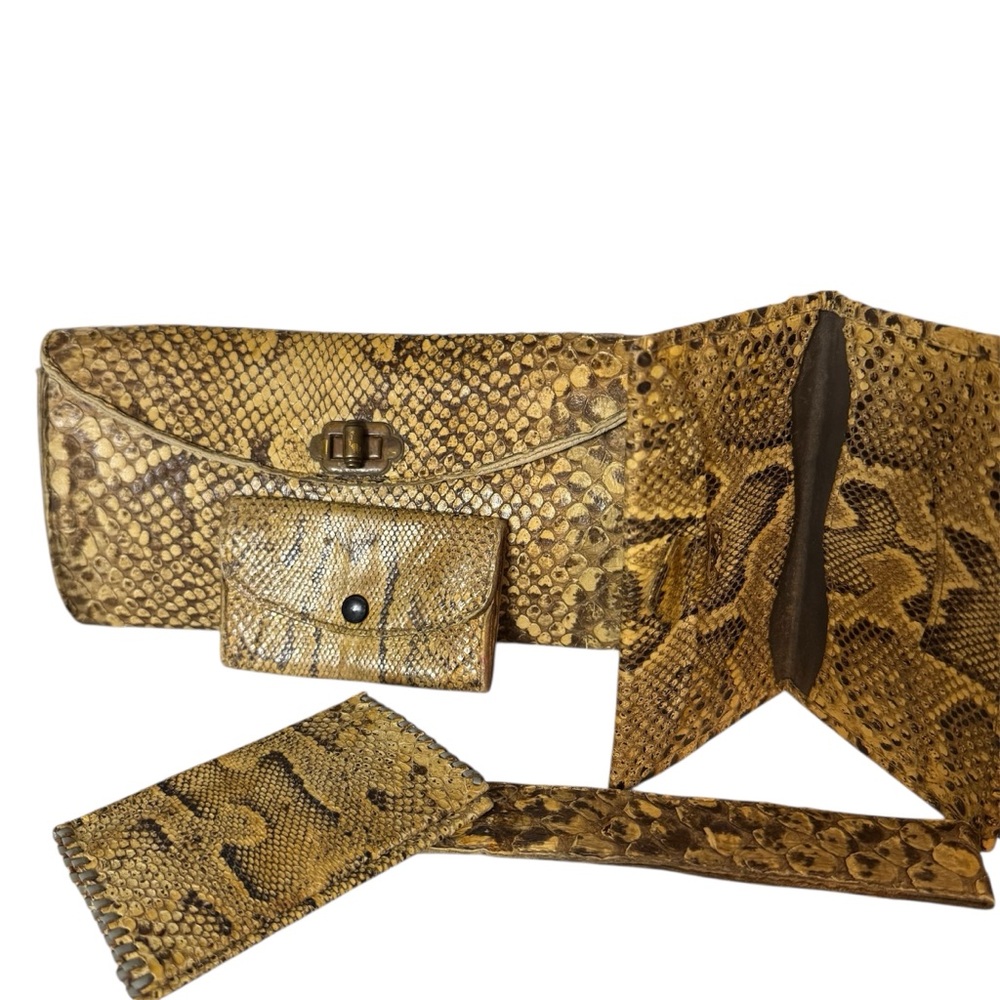 VTG Snakeskin 5 pc Clutch, Wallet, Card, Coin, extra strap , Bag